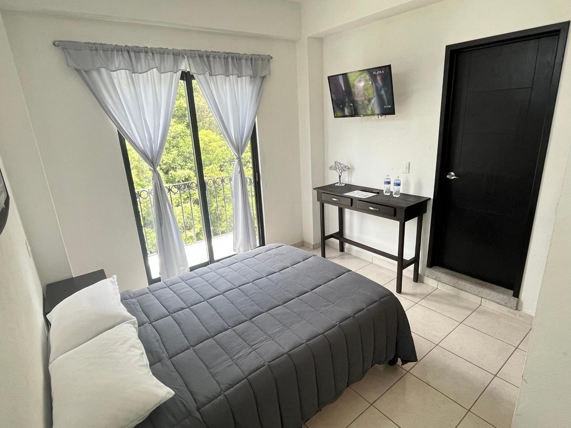 Hotel Boutique Arbol De La Vida 태스코 데 알라르콘 외부 사진