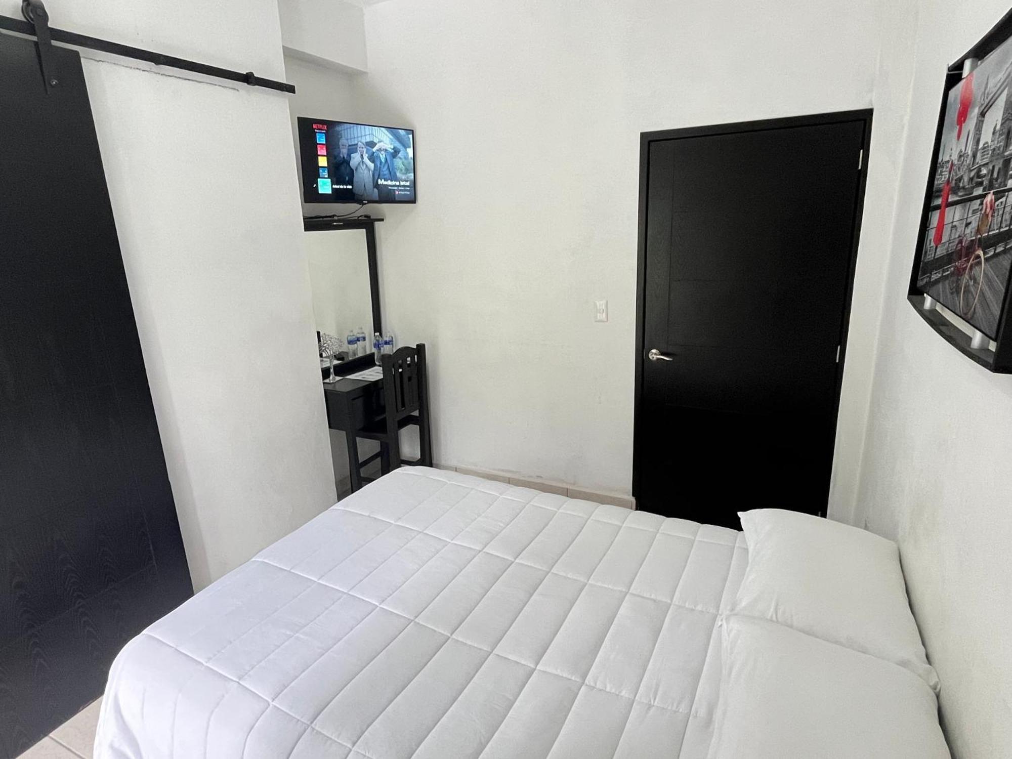 Hotel Boutique Arbol De La Vida 태스코 데 알라르콘 외부 사진