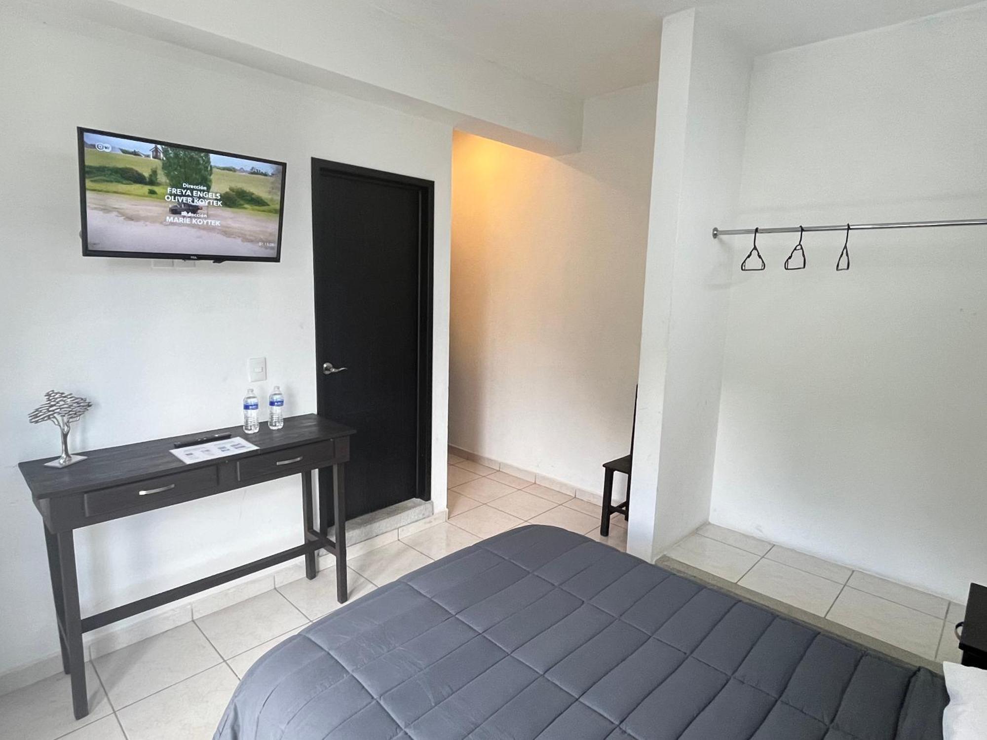 Hotel Boutique Arbol De La Vida 태스코 데 알라르콘 외부 사진